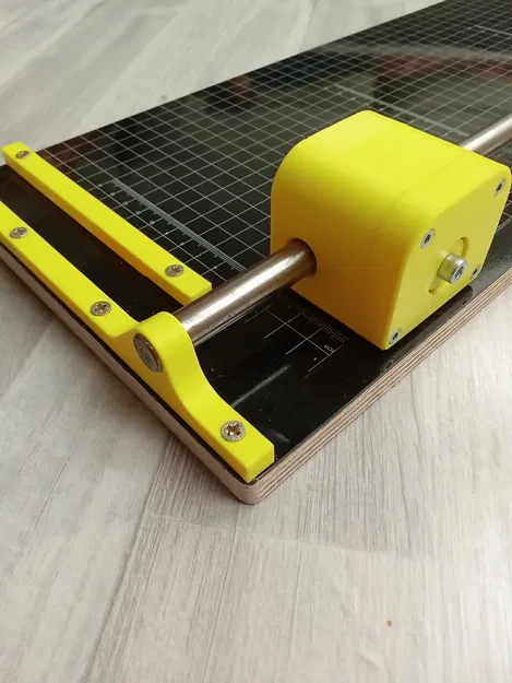 Máy cắt giấy với lưỡi dao tròn OLFA 45mm - Image 3