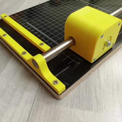 Máy cắt giấy với lưỡi dao tròn OLFA 45mm