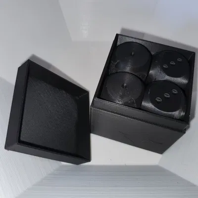 Bộ xúc xắc Lucky Six trong hộp cube tinh nghịch