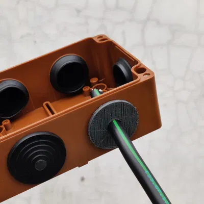 Průchodka cho cáp vào hộp điện TPU với nhiều kích thước