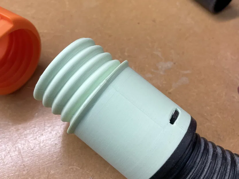 Bộ chuyển đổi Cam Lock cho máy hút bụi Henry - Image 1