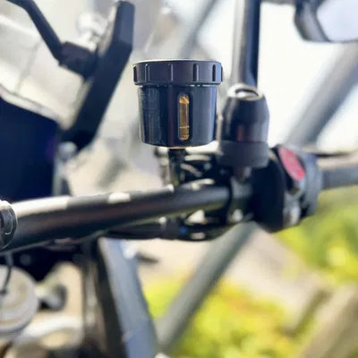 Nắp bình chứa dầu phanh và ly hợp cho xe máy