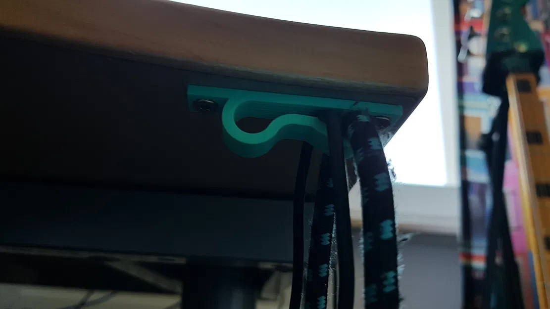 Kẹp dây cho cáp đường kính lớn (dây điện, guitar) - Image 1