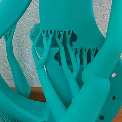 Cần đàn bass điện với cần nghiêng cho tay trái thoải mái