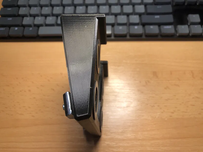 Giá đỡ bàn Fanatec CSL DD với chân cao su - Image 3