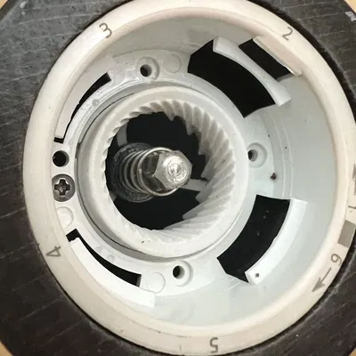 Thay thế vòng giữ cho máy xay tiêu Zassenhaus