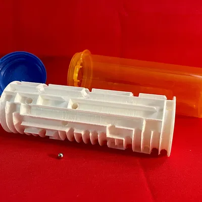 Nắp lọ thuốc hình mê cung 3D với thiết kế đa chiều