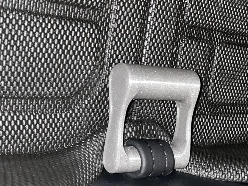 Tay cầm mở khoang chứa đồ Tesla dễ dàng hơn - Image 2