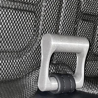 Tay cầm mở khoang chứa đồ Tesla dễ dàng hơn