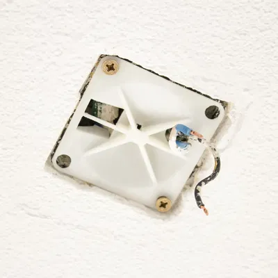 Nắp hộp điện vuông 70 x 70 mm