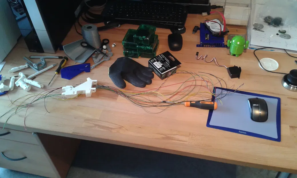 Cánh tay và bàn tay phải của mô hình InMoov - Image 5