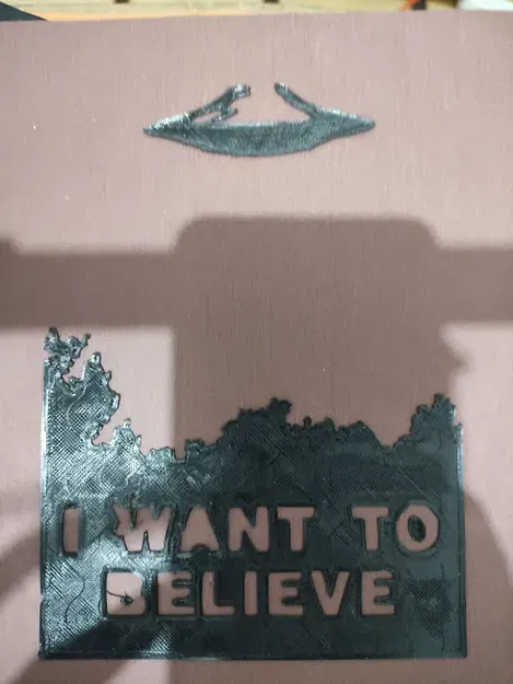 Áo poster X-Files nổi tiếng từ văn phòng của Mulder & Scully - Image 2