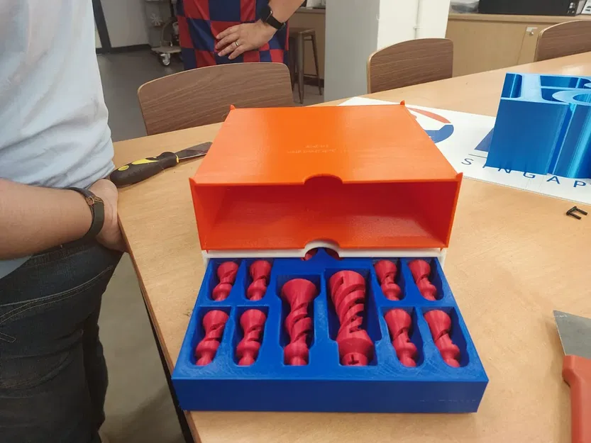 Bìa đựng bộ cờ hữu cơ với thiết kế lưu trữ thông minh - Image 2