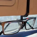 Giá đỡ kính mát cho ô tô gắn trên tấm che nắng - Thumbnail 1
