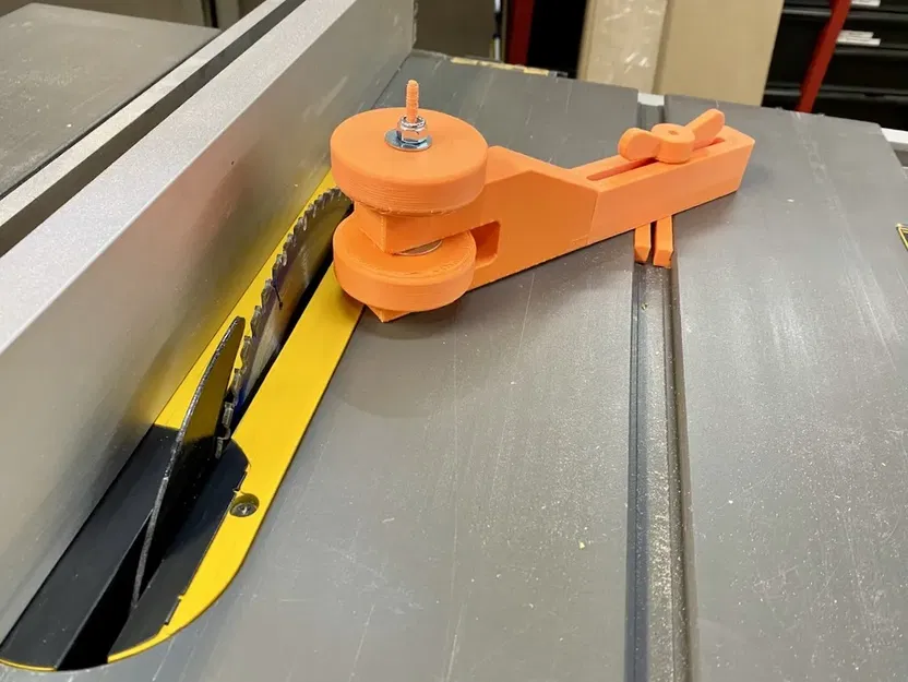 Giá đỡ cuộn cho máy cắt DeWalt DWE7491RS - Image 2