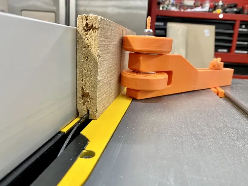 Giá đỡ cuộn cho máy cắt DeWalt DWE7491RS - Image 3