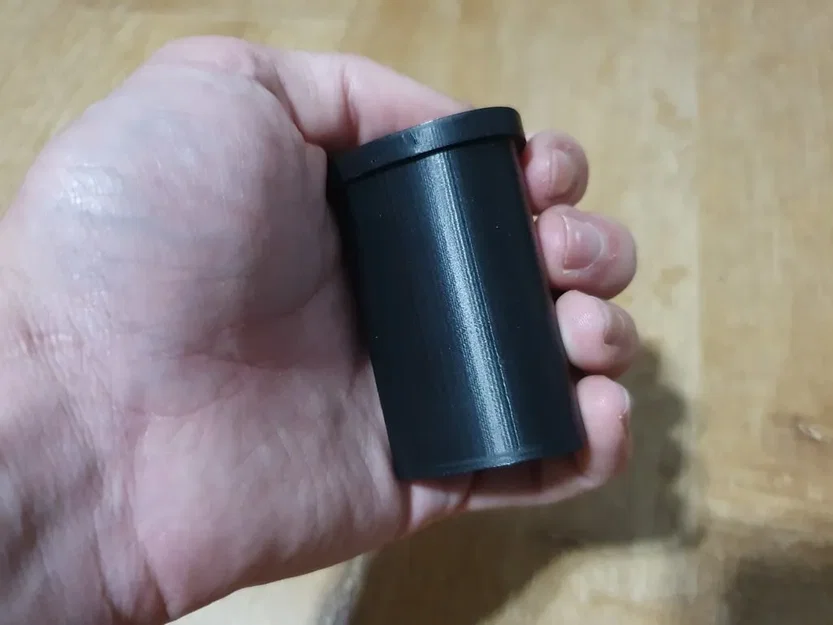 Giá đỡ cho đàn ghi-ta với khả năng chứa 50 chiếc pick - Image 1