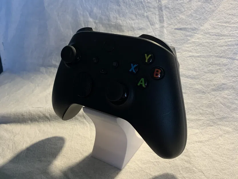 Giá đỡ tay cầm Xbox X mặc định - Image 1