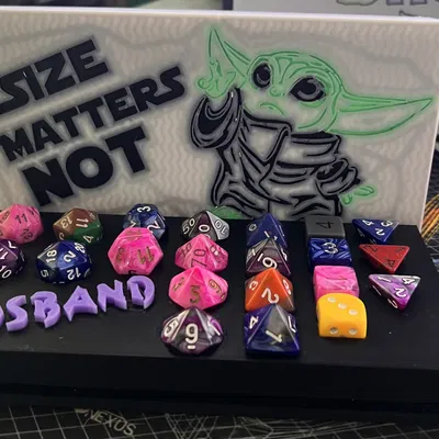 Hộp xúc xắc phong cách Star Wars cho trò chơi D&D