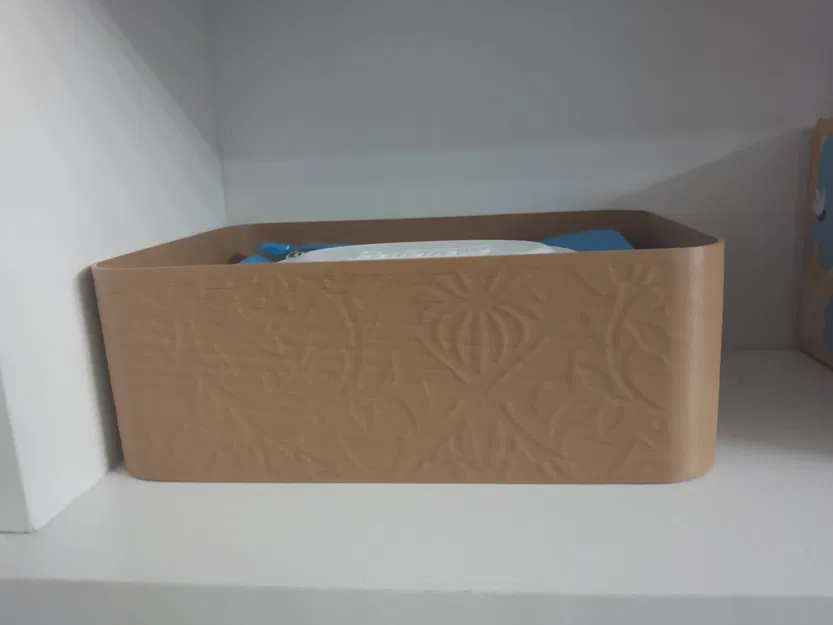 Hộp đựng họa tiết hoa tinh tế cho khăn ướt Cottonelle™ - Image 2