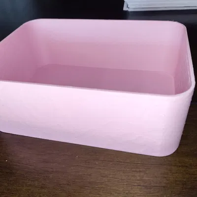 Hộp đựng họa tiết hoa tinh tế cho khăn ướt Cottonelle™