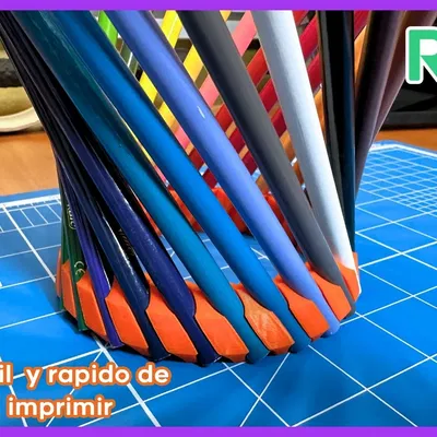 Giá đỡ bút màu in theo kiểu bình hoa