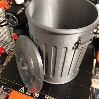 Thùng rác cho vật liệu thải khi in 3D