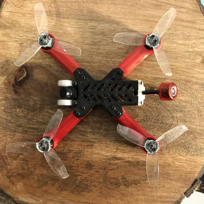 Drone chuồn chuồn FPV in 3D siêu bền và gọn nhẹ