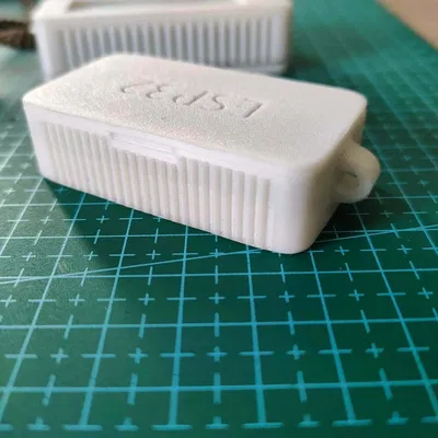 Vỏ di động cho esp32 wroom az-delivery