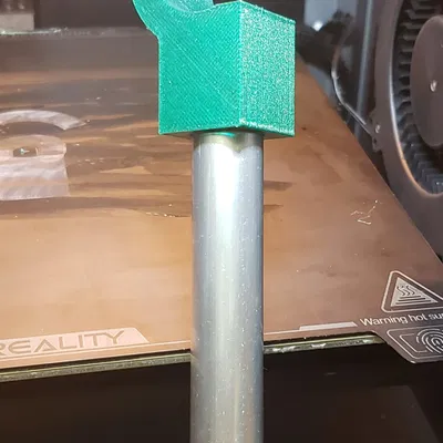 Móc treo thay thế cho chổi và cây lau nhà