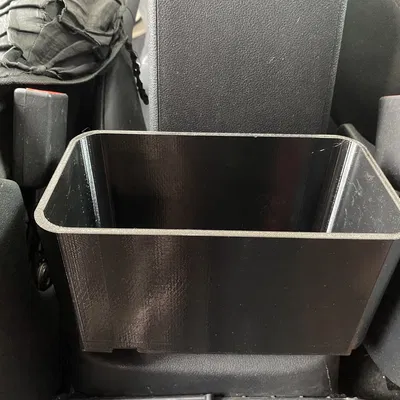 Giá đỡ đồ uống cho xe Citroen Berlingo và Peugeot Partner