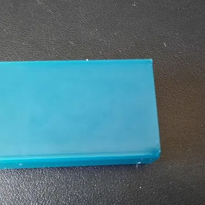 Bộ pin AA hai viên với nắp trượt một chiều