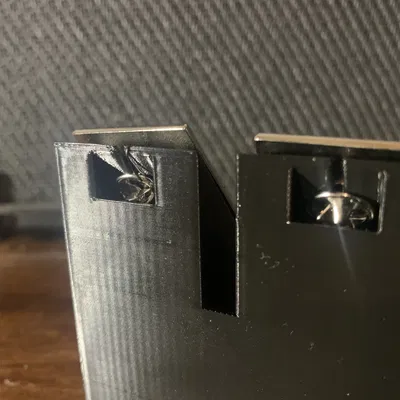 Giá đỡ bộ pin Super Box 2023 Topps Series 1