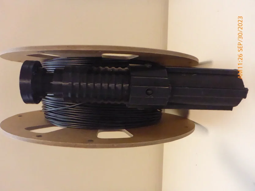 Cán đèn kiếm ánh sáng độc đáo với giá đỡ in 3D - Image 2