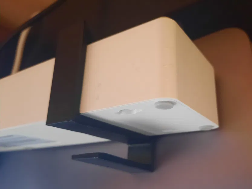 Giá đỡ tháo lắp cho ổ cắm Konyks Polyco trên bàn 16 mm - Image 2