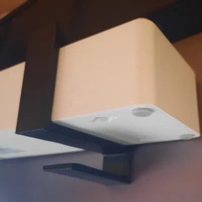 Giá đỡ tháo lắp cho ổ cắm Konyks Polyco trên bàn 16 mm