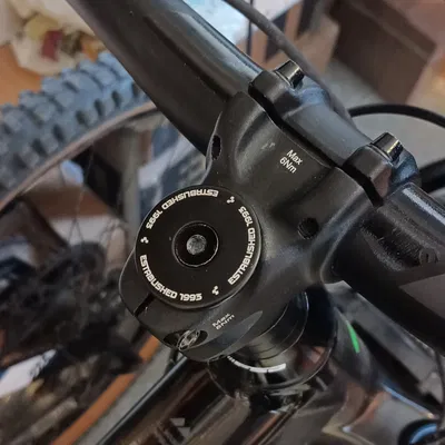 Nắp đỡ máy tính ciclo cho xe đạp cube