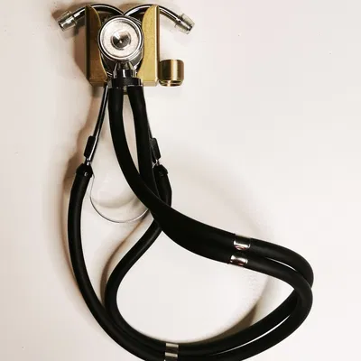 Giá đỡ ống nghe cho bác sĩ và y tá