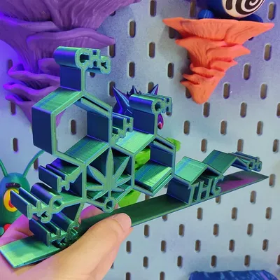 Phân tử THC với cấu trúc hóa học chi tiết