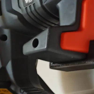 Giá đỡ tường cho máy cắt cành FERM từ ACTION