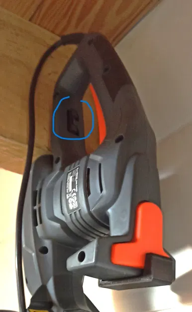 Giá đỡ tường cho máy cắt cành FERM từ ACTION - Image 3