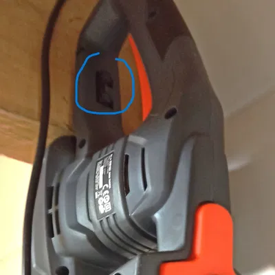 Giá đỡ tường cho máy cắt cành FERM từ ACTION