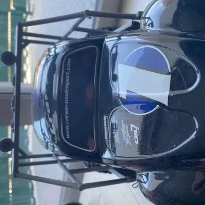 Giá đỡ bảo vệ cho xe điều khiển từ xa kiểu crawler