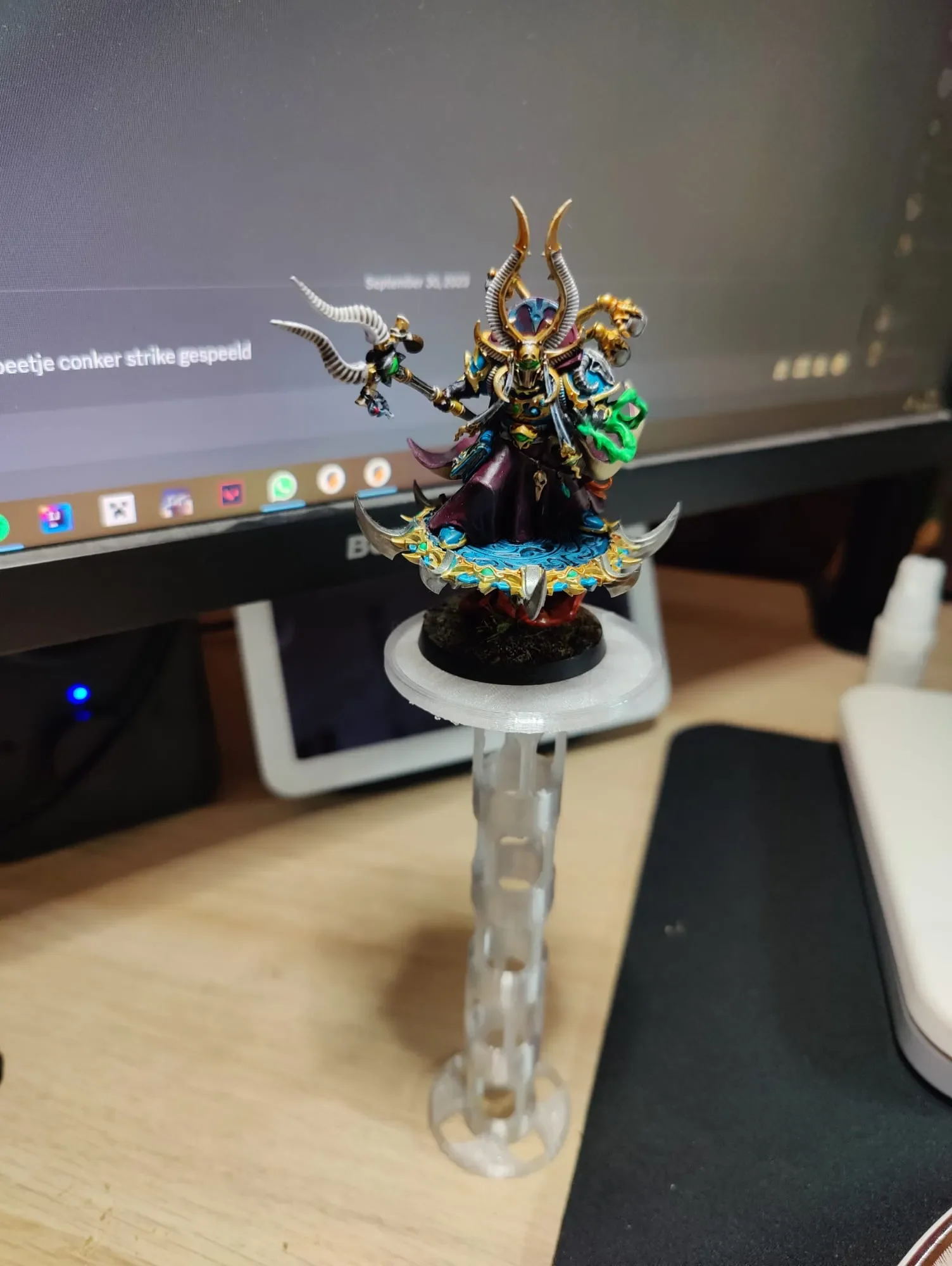 Đế khổng lồ cho mini trong trò chơi TTRPG 1