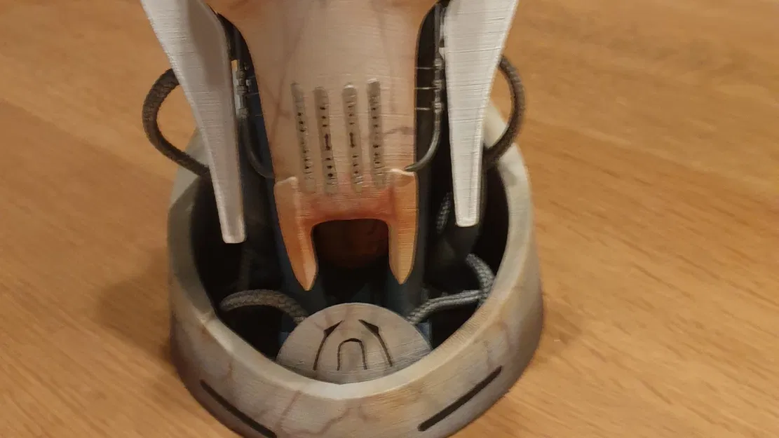 Tượng bán thân Tướng Grievous trong Star Wars - Image 1