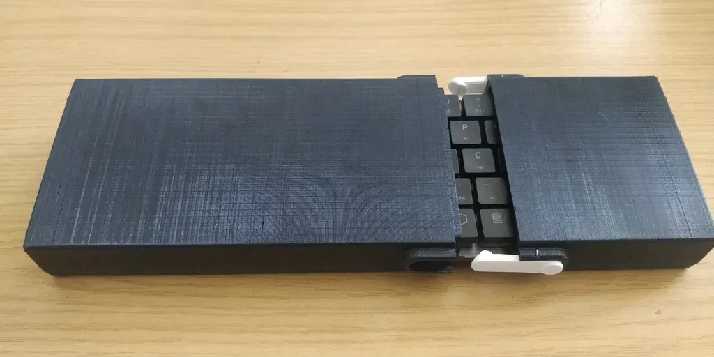 Hộp đựng di động cho bàn phím cơ Cooler Master SK621 - Image 2