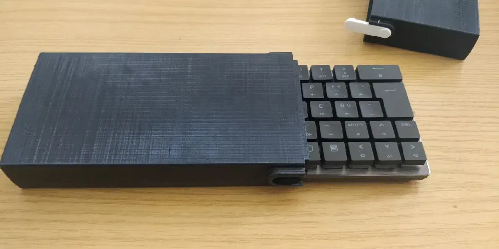 Hộp đựng di động cho bàn phím cơ Cooler Master SK621 - Image 3