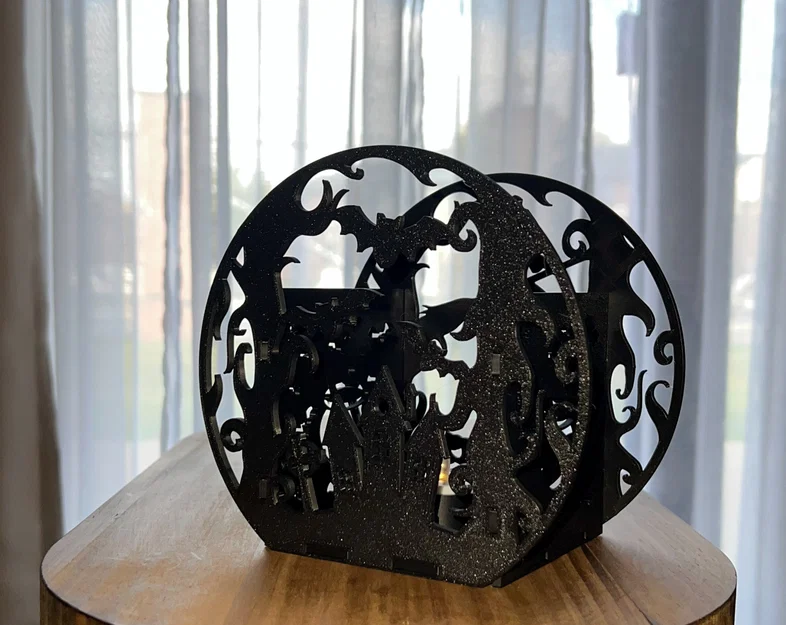 Giá đỡ nến Halloween với nhiều cảnh sắc bên hông - Image 1