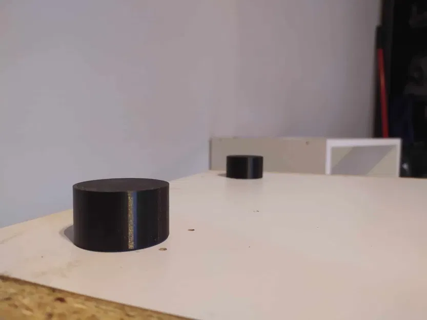 Chân bàn có thể điều chỉnh chiều cao và ốc vít ẩn - Image 3