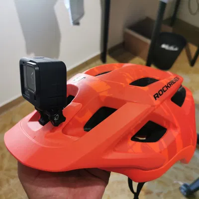 Giá đỡ camera GoPro cho mũ bảo hiểm Rockrider của Decathlon